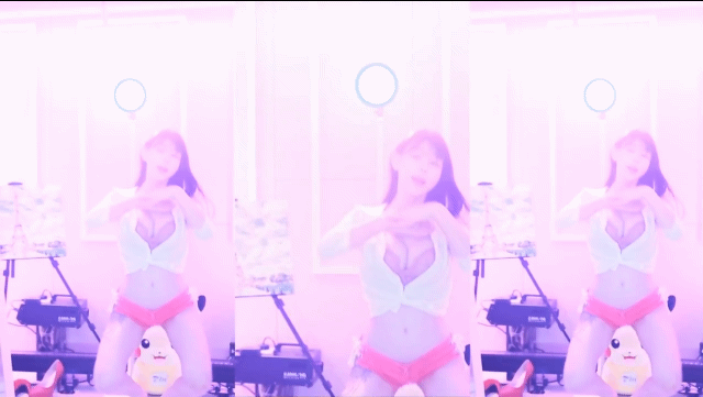 c2dc028c444dc1f4069ee75d43098652_1738567068_7904.gif